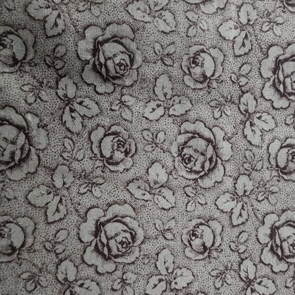 1.67 yards of Cranston Prints Green with Black Rose Highlights Cotton Fabric - Picture 1 of 3